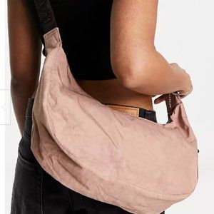 NEW Baggu Medium Crescent Bag in Taupe